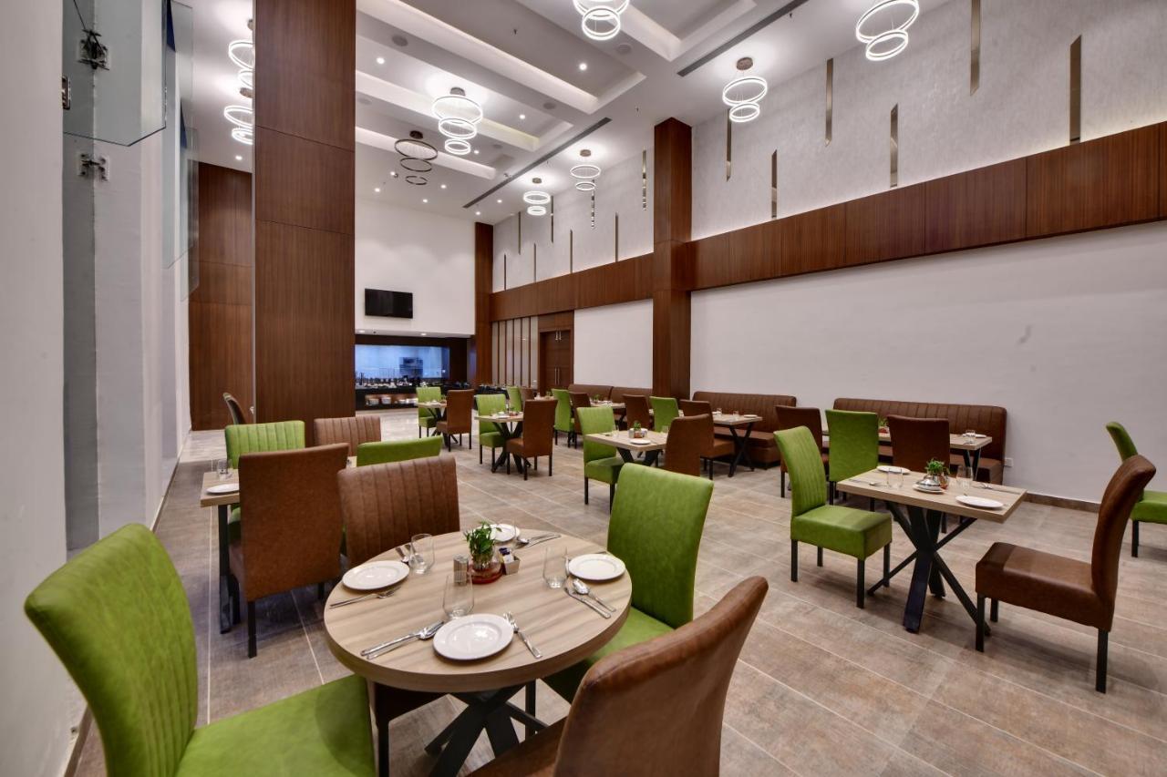 The Fern An Ecotel Hotel, Alwar Sariska Buitenkant foto